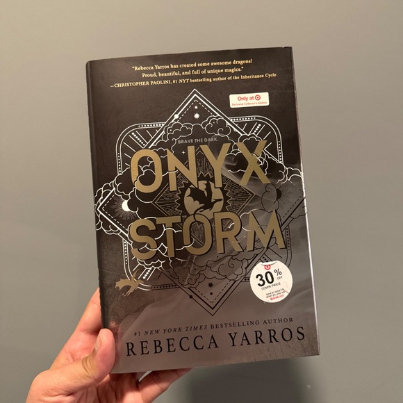 LAST ONE  • Onyx Storm • Target Exclusive Edition • Rebecca Yarros (Hardcover) - Picture 3 of 5